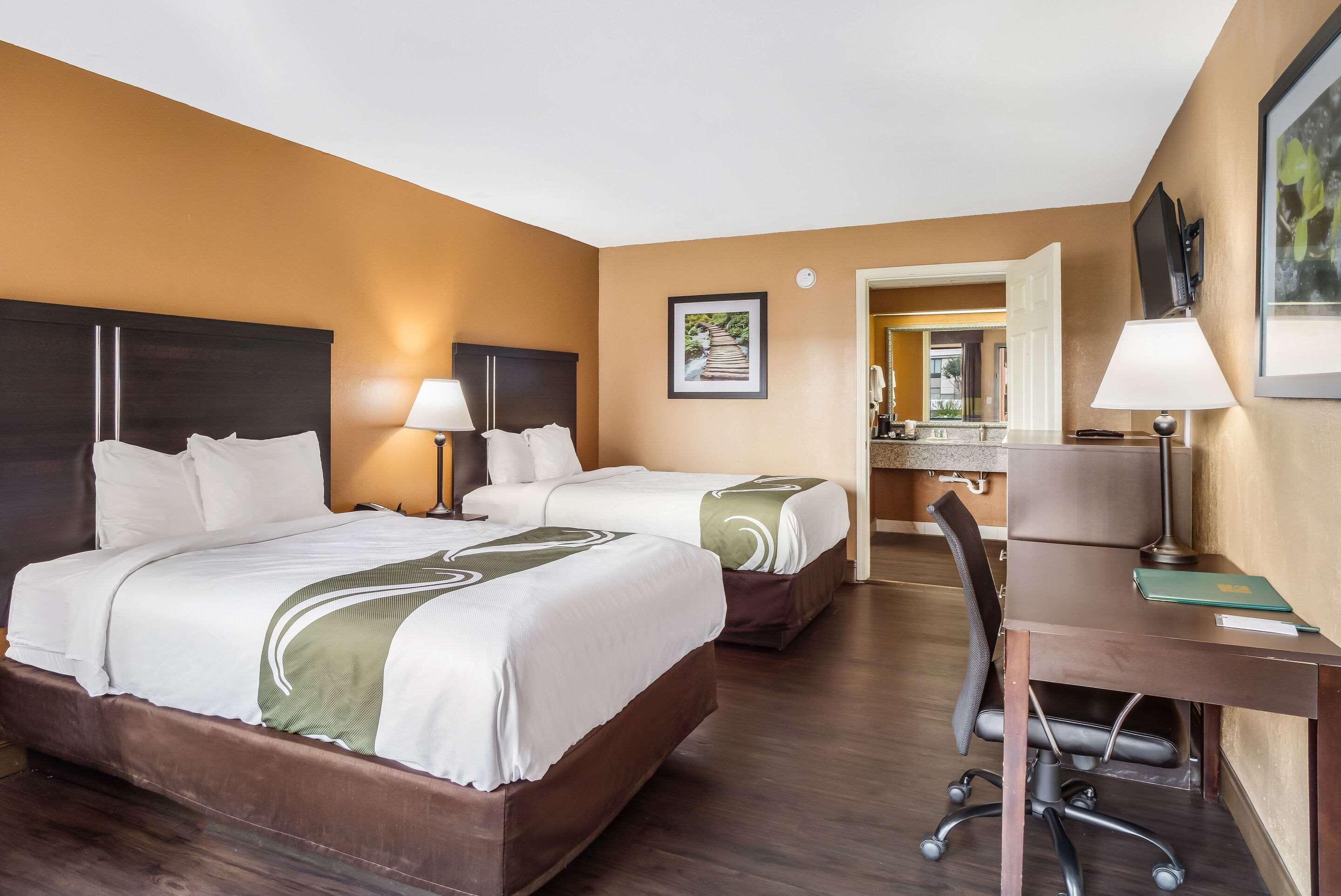 Quality Inn & Suites Corinth West Ngoại thất bức ảnh
