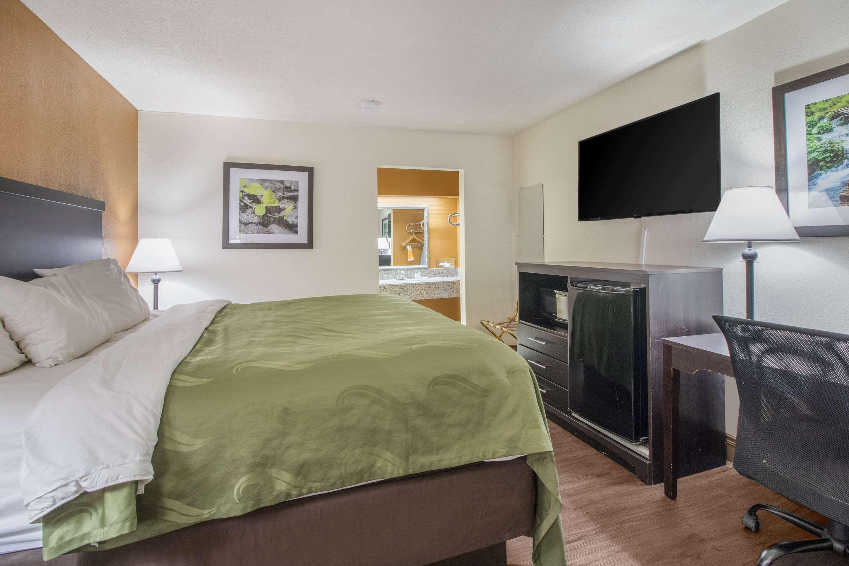 Quality Inn & Suites Corinth West Ngoại thất bức ảnh