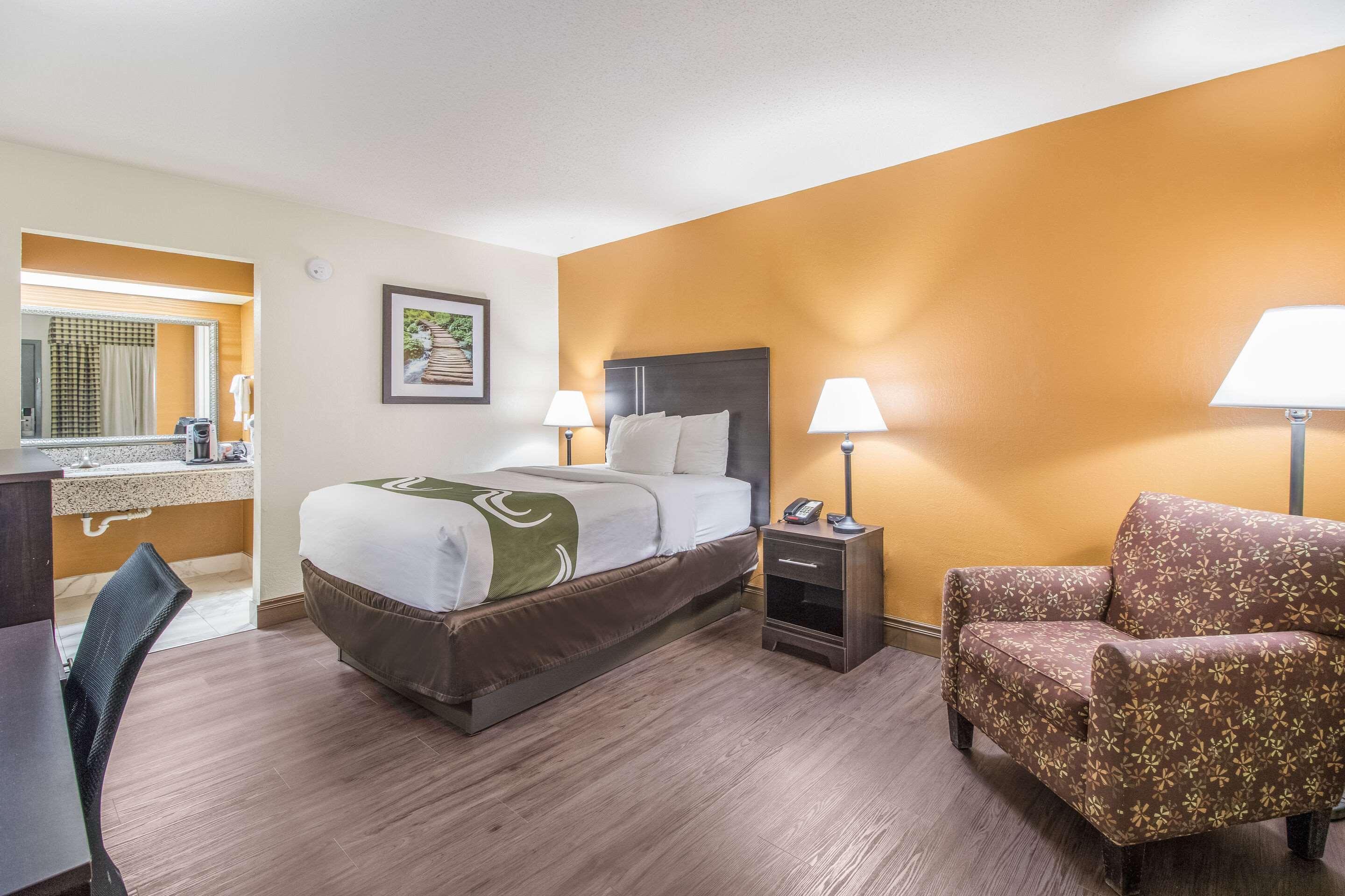 Quality Inn & Suites Corinth West Ngoại thất bức ảnh