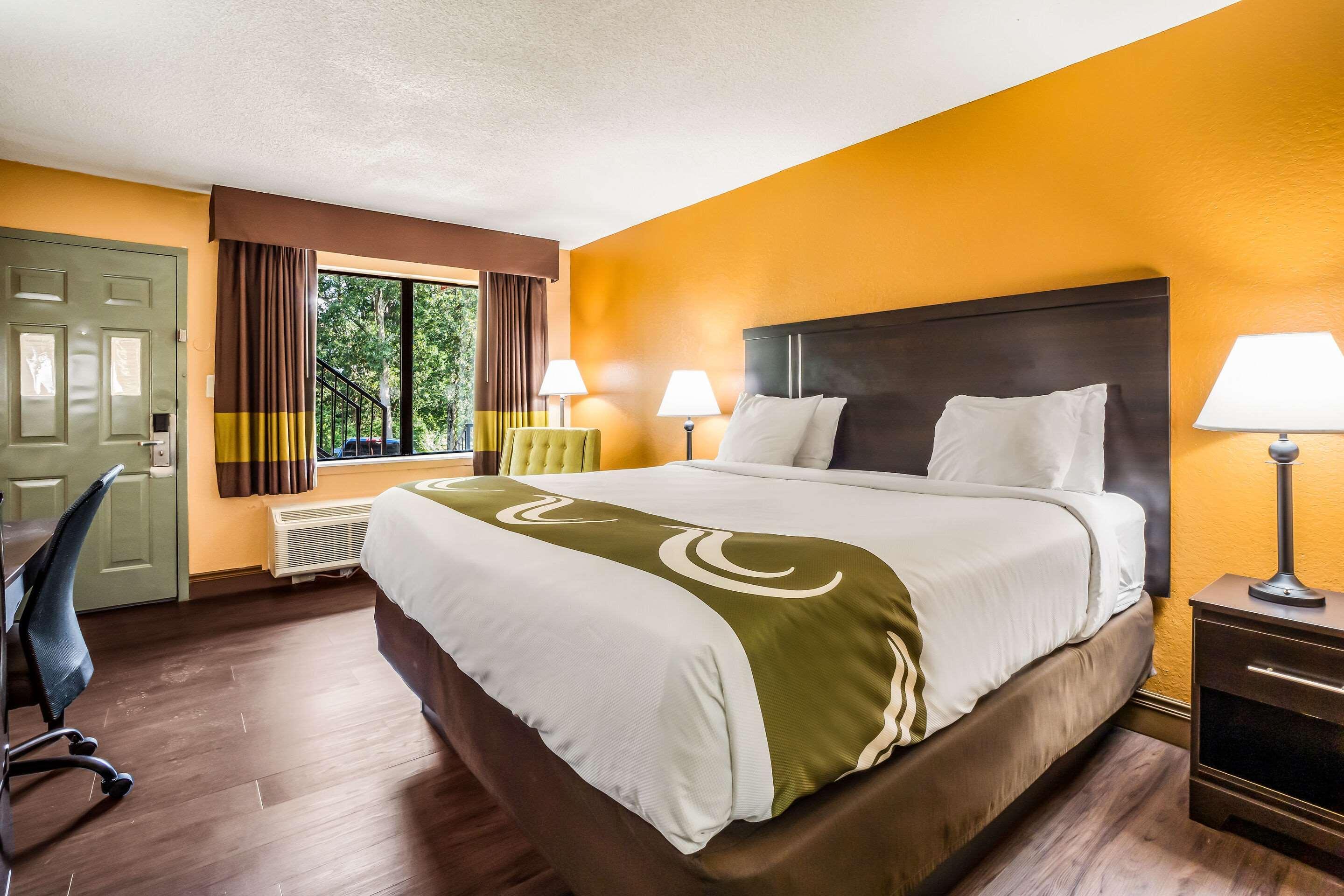 Quality Inn & Suites Corinth West Ngoại thất bức ảnh