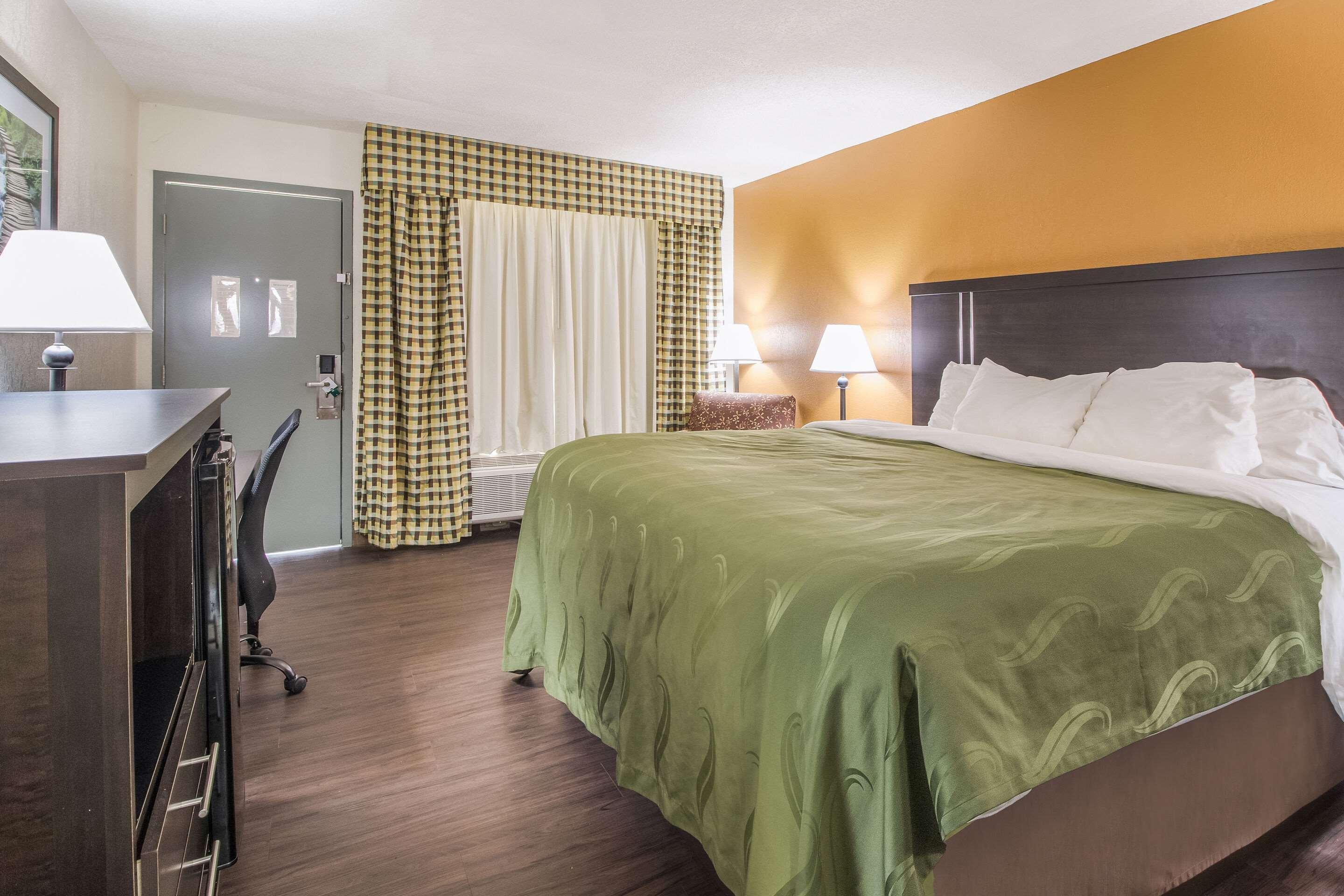 Quality Inn & Suites Corinth West Ngoại thất bức ảnh