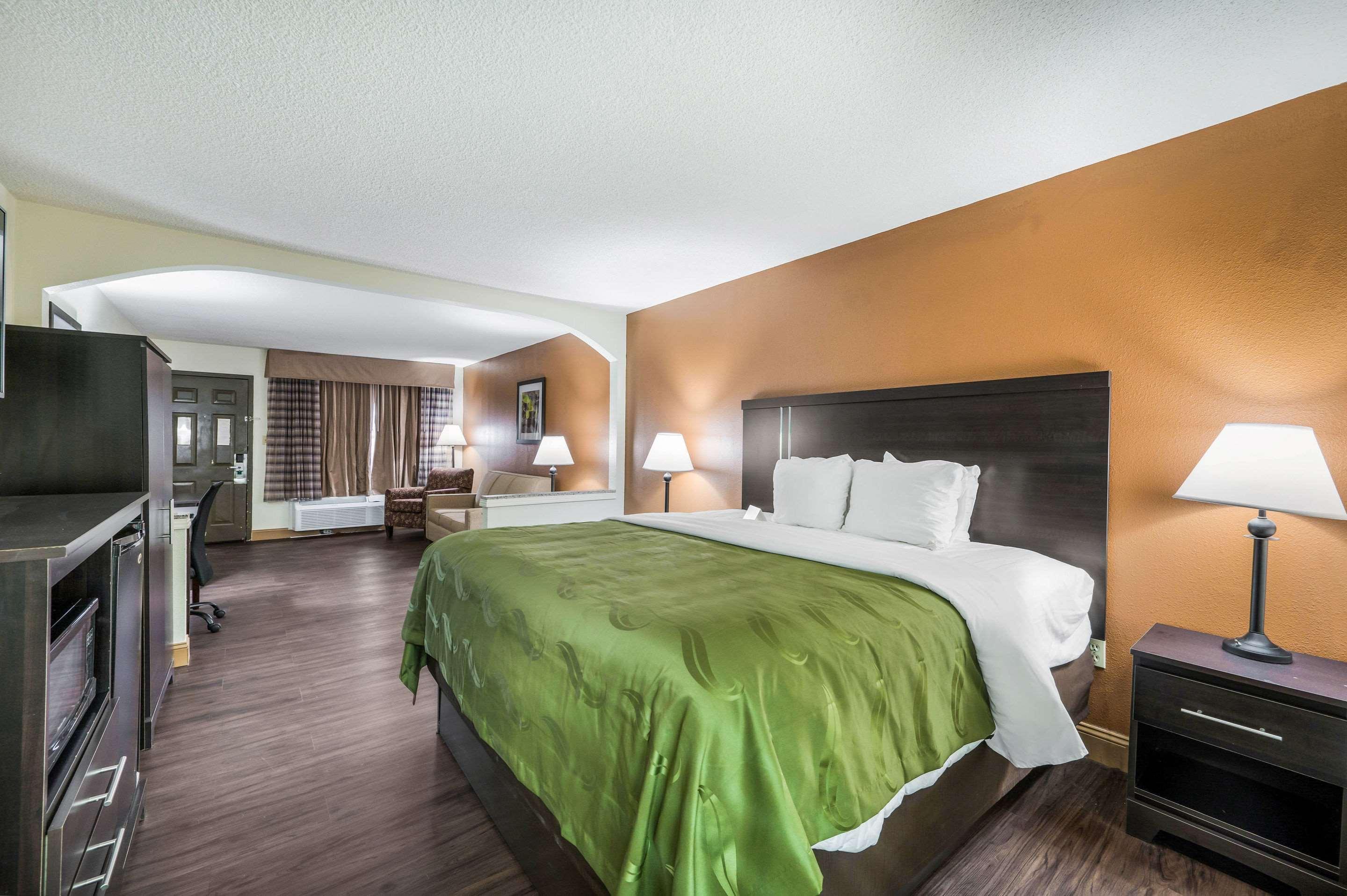 Quality Inn & Suites Corinth West Ngoại thất bức ảnh