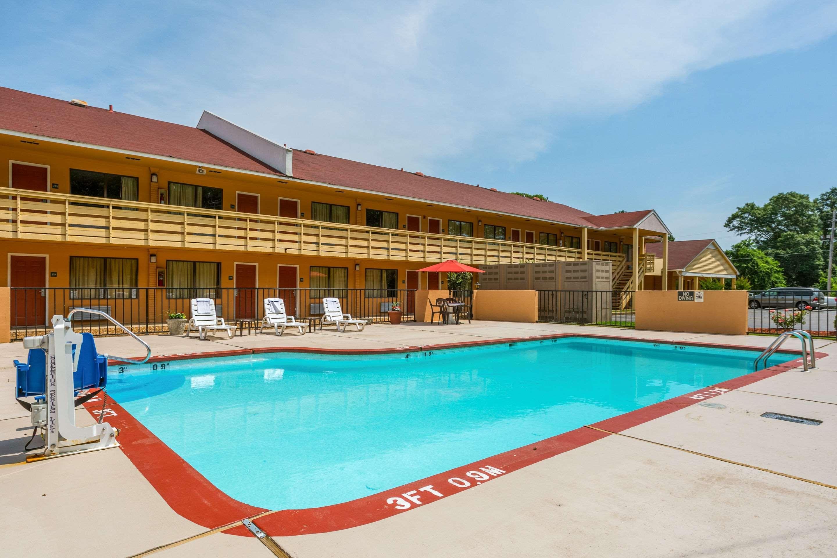 Quality Inn & Suites Corinth West Ngoại thất bức ảnh
