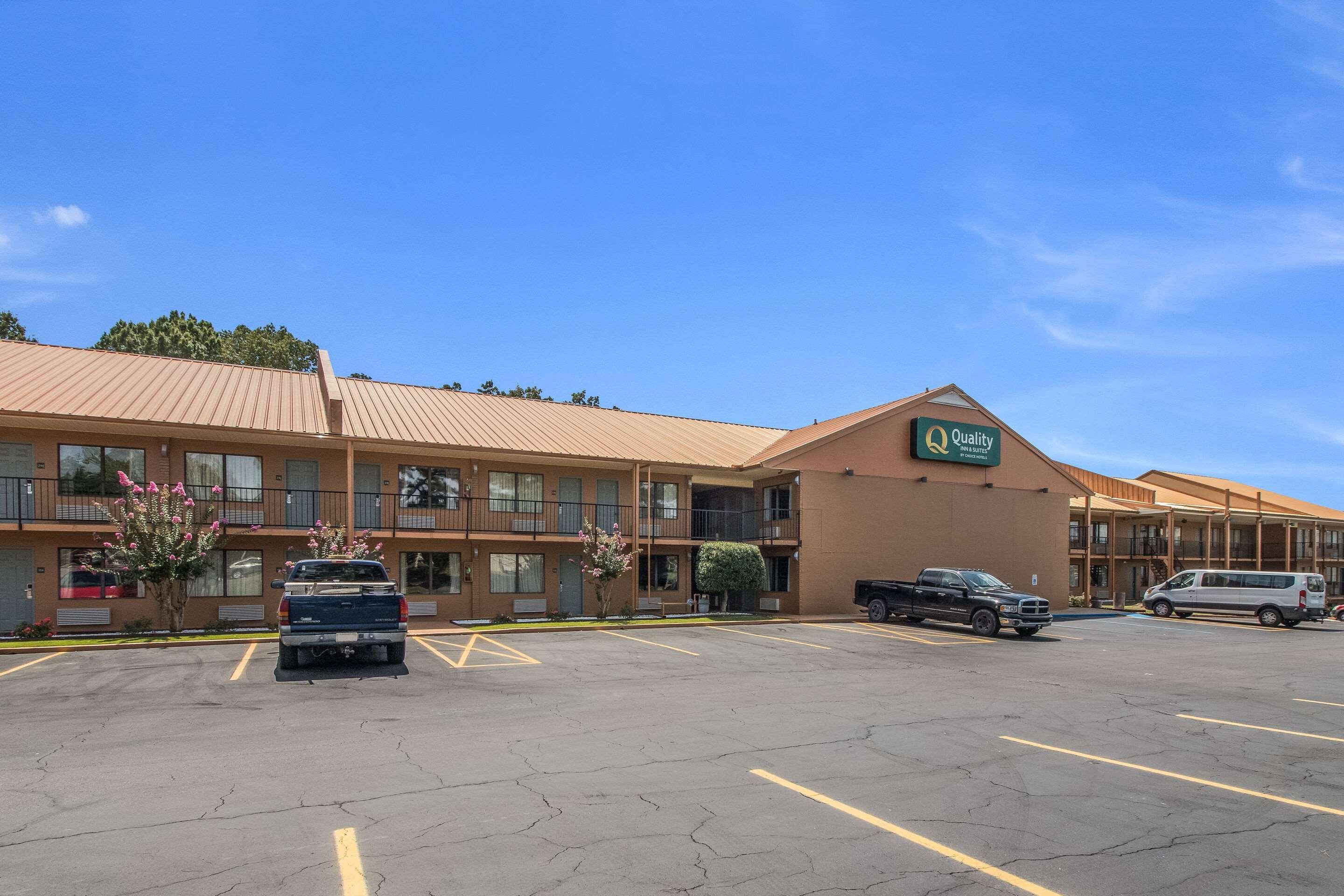 Quality Inn & Suites Corinth West Ngoại thất bức ảnh
