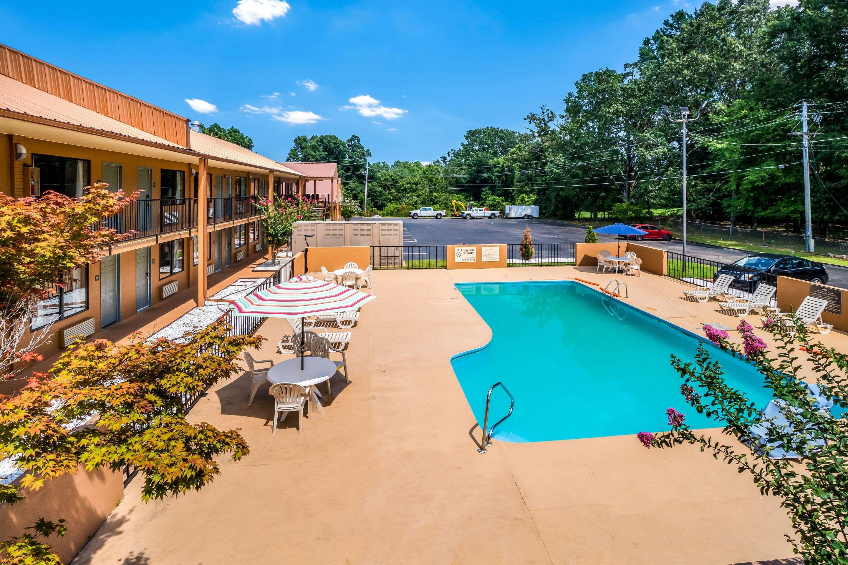Quality Inn & Suites Corinth West Ngoại thất bức ảnh