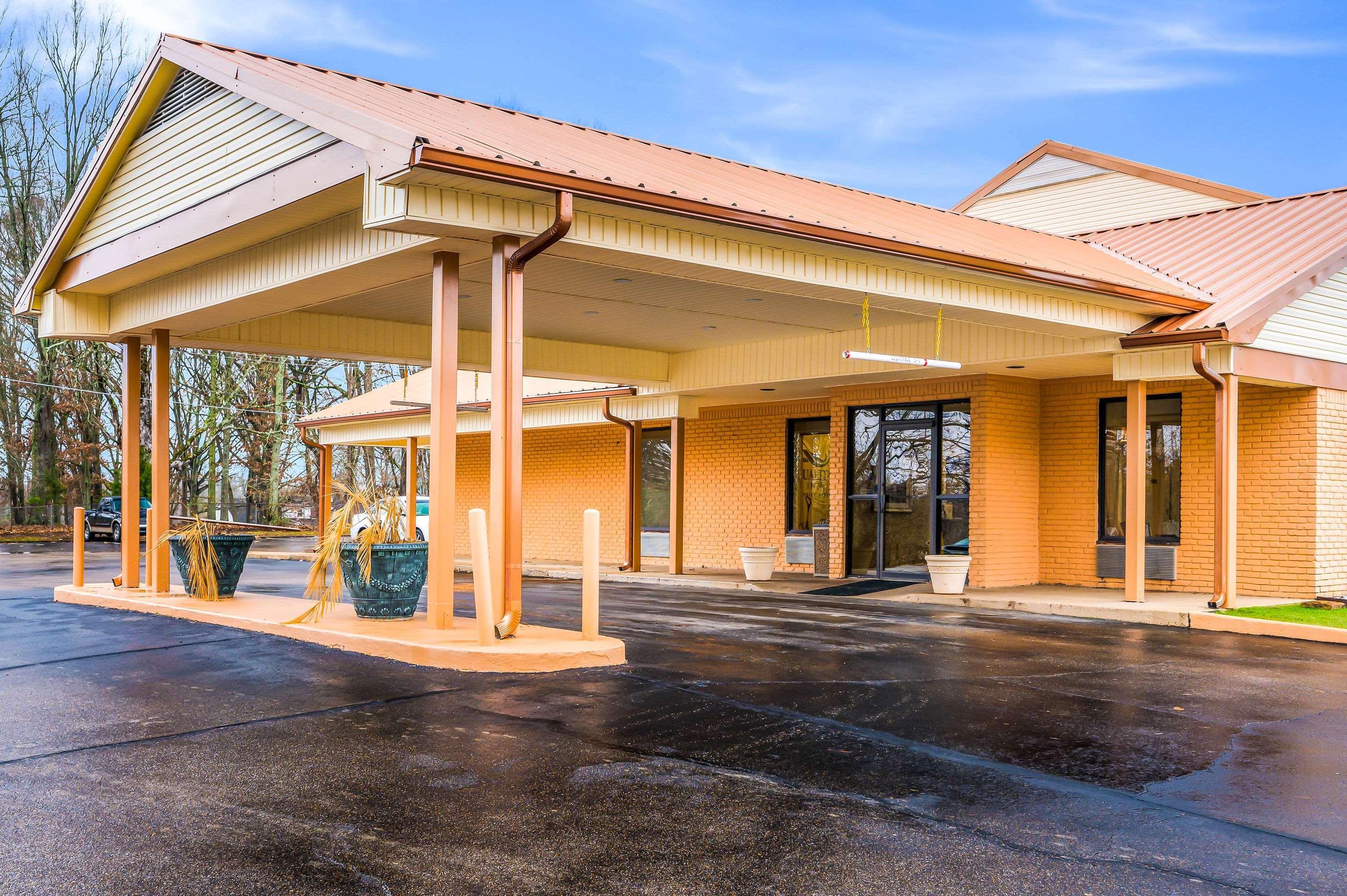 Quality Inn & Suites Corinth West Ngoại thất bức ảnh