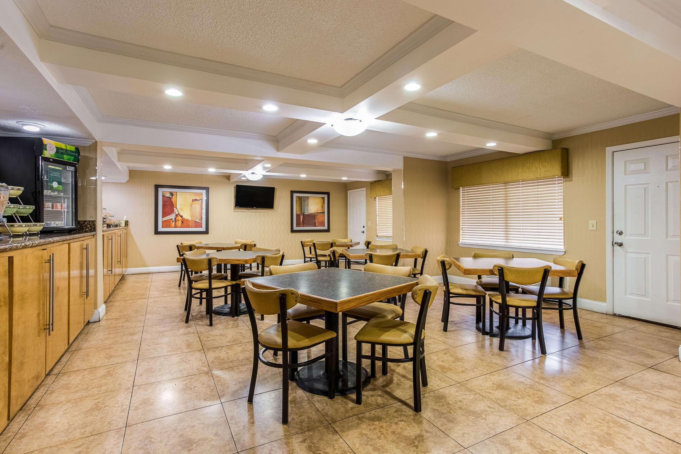 Quality Inn & Suites Corinth West Ngoại thất bức ảnh
