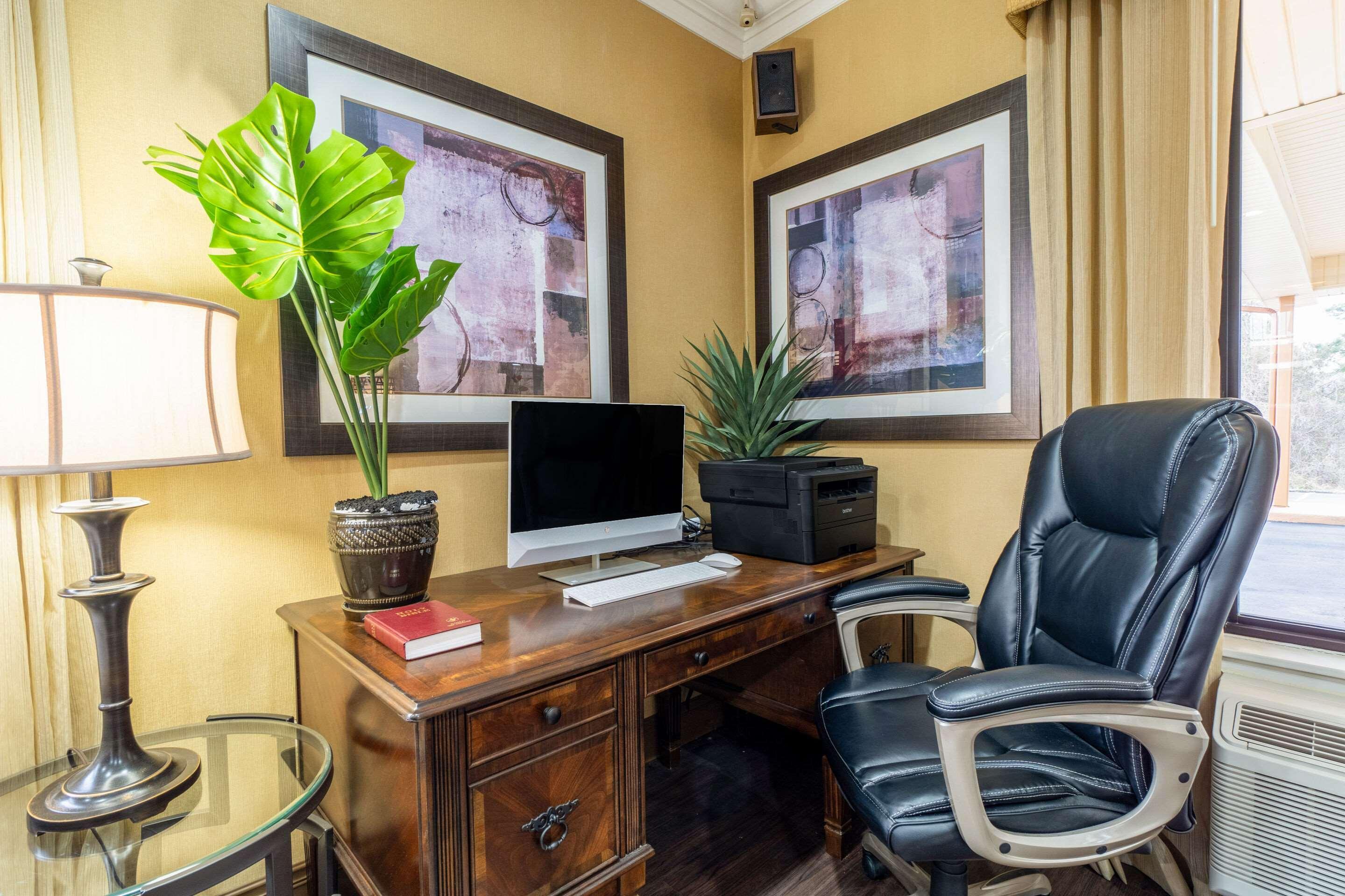 Quality Inn & Suites Corinth West Ngoại thất bức ảnh
